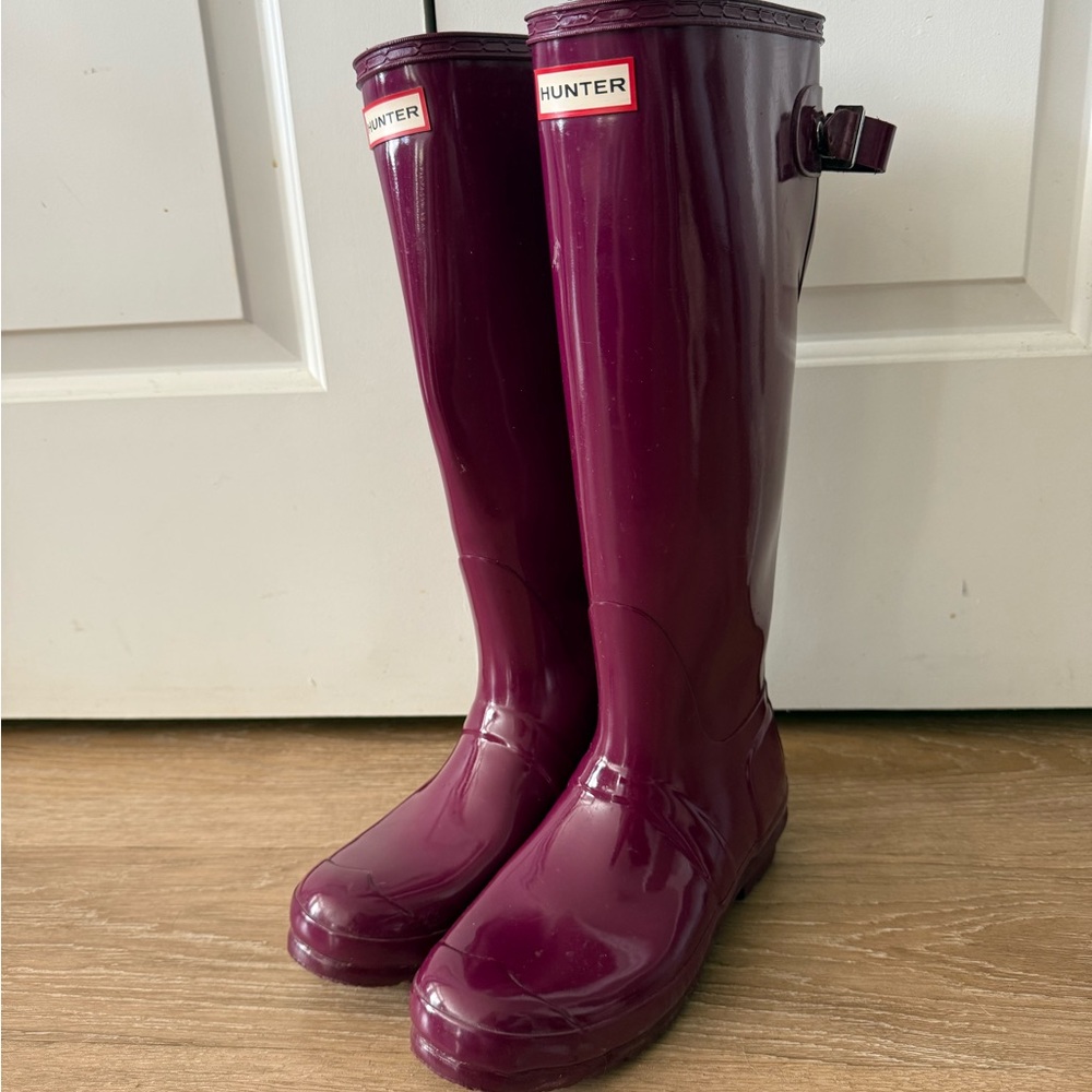 Hunter Glossy Magenta Tall Rain Boots